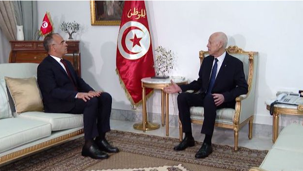 قيس سعيد :"هناك لوبيات تتحرك من الداخل والخارج لضرب السيادة الوطنية"